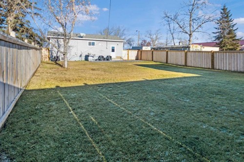 9709 102 Avenue, Clairmont, AB - Outdoor With Backyard