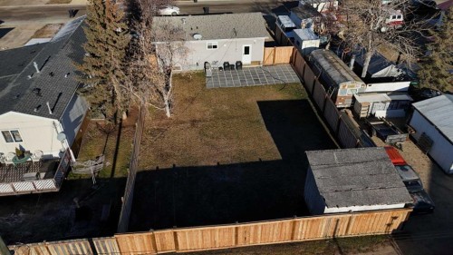9709 102 Avenue, Clairmont, AB - Outdoor