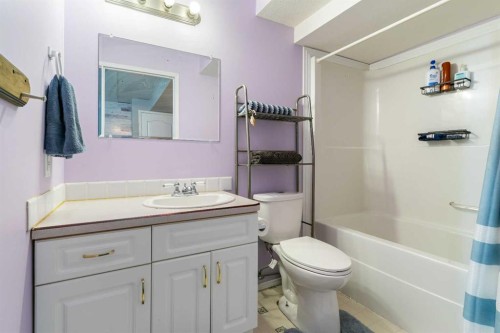 11926 105A Street, Grande Prairie, AB - Indoor Photo Showing Bathroom