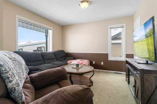 11926 105A Street, Grande Prairie, AB - Indoor Photo Showing Living Room