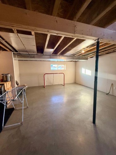 11101 104A Ave, La Crete, AB - Indoor Photo Showing Basement