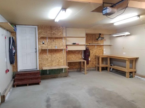 8814 114 Avenue, Grande Prairie, AB - Indoor Photo Showing Other Room