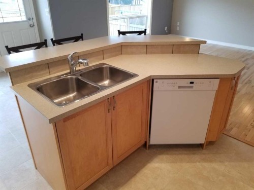 8814 114 Avenue, Grande Prairie, AB - Indoor Photo Showing Kitchen With Double Sink
