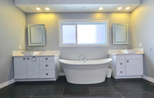 6530 Grand Banks Drive, Grande Prairie, AB - Indoor Photo Showing Bathroom