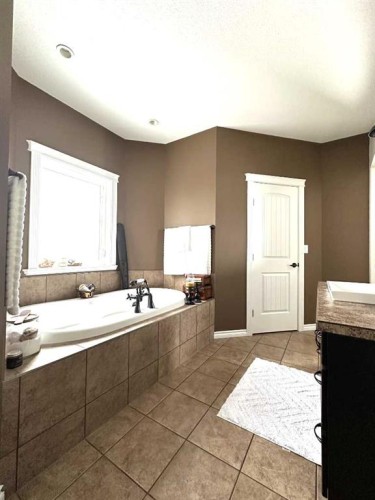 10401 Lexington Street, Rural Grande Prairie No. 1, County Of, AB - Indoor Photo Showing Bathroom