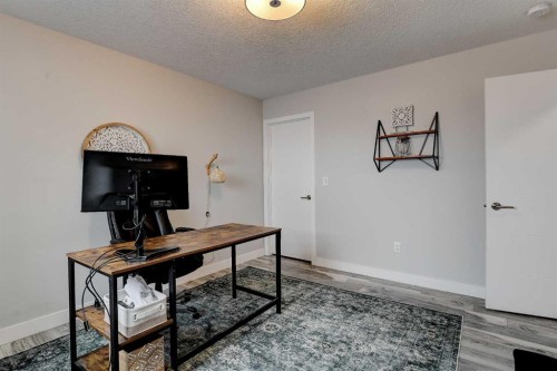 8614 88 Street, Grande Prairie, AB - Indoor Photo Showing Office