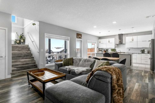 8614 88 Street, Grande Prairie, AB - Indoor Photo Showing Living Room