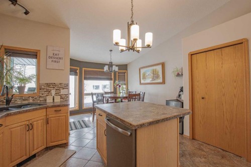 7610 106A Street, Grande Prairie, AB - Indoor Photo Showing Kitchen With Double Sink