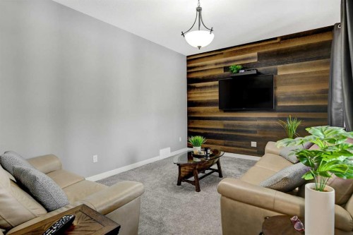7725 67 Avenue, Rural Grande Prairie No. 1, County Of, AB - Indoor Photo Showing Living Room