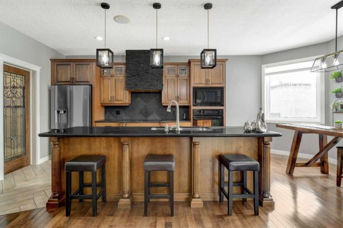 7725 67 Avenue, Rural Grande Prairie No. 1, County Of, AB - Indoor Photo Showing Kitchen With Upgraded Kitchen
