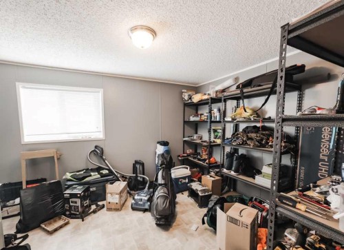 11114 98 Avenue, La Crete, AB - Indoor