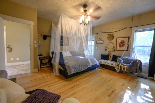 40-712009 Range Road 54 Range, Rural Grande Prairie No. 1, County Of, AB - Indoor Photo Showing Bedroom
