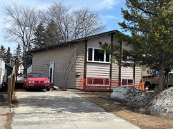 7321 99 Street Grande Prairie, AB T8V 4Y1