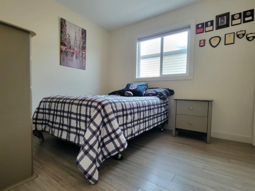 7418 115A Street, Grande Prairie, AB - Indoor Photo Showing Bedroom