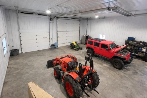 49-54049 Township Road 712, Rural Grande Prairie No. 1, County Of, AB - Indoor Photo Showing Garage