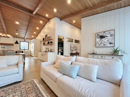 49-54049 Township Road 712, Rural Grande Prairie No. 1, County Of, AB - Indoor Photo Showing Living Room