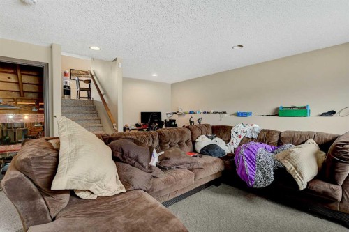 9033 93 Avenue, Grande Prairie, AB - Indoor