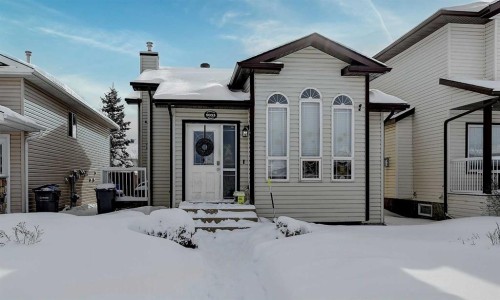 9033 93 Avenue, Grande Prairie, AB - Outdoor