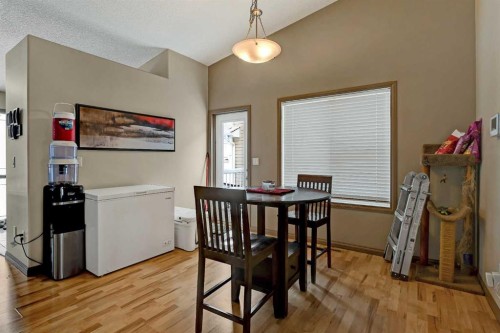 9033 93 Avenue, Grande Prairie, AB - Indoor Photo Showing Dining Room