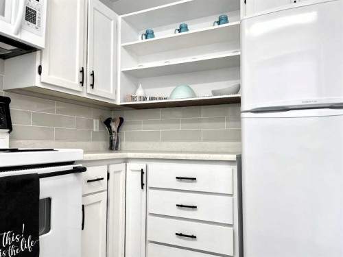 4516 45 Street, Rycroft, AB - Indoor