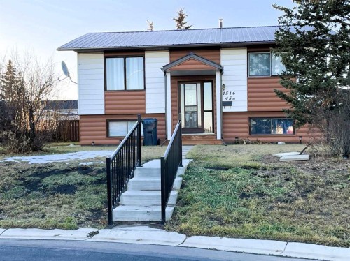 4516 45 Street, Rycroft, AB - Outdoor