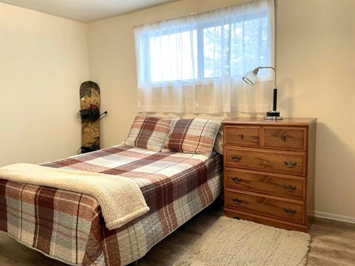 4516 45 Street, Rycroft, AB - Indoor Photo Showing Bedroom