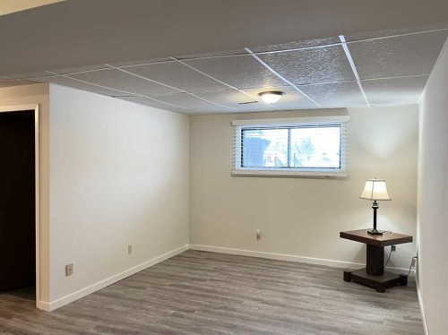4516 45 Street, Rycroft, AB - Indoor Photo Showing Other Room