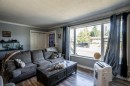 8322 95 St, Peace River, AB  - Indoor Photo Showing Living Room 
