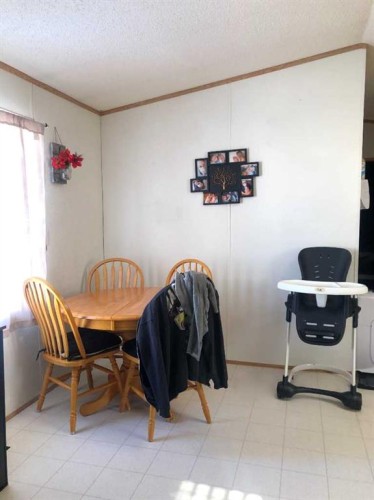 3 Dewberry Road, High Level, AB - Indoor