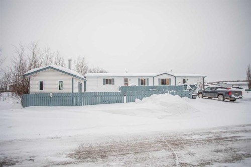 15 Dewberry Road, High Level, AB - Outdoor