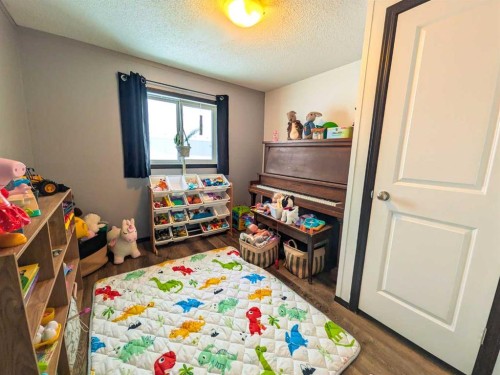 4523 51 Street, Rycroft, AB - Indoor