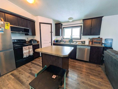 4523 51 Street, Rycroft, AB - Indoor Photo Showing Kitchen With Stainless Steel Kitchen