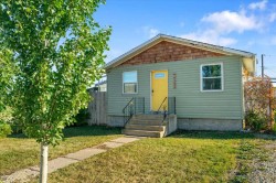 9927 97 Street  Sexsmith, AB T0H 3C0