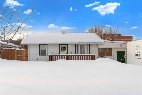 9629 107 Avenue  Grande Prairie, AB T8V 1L2