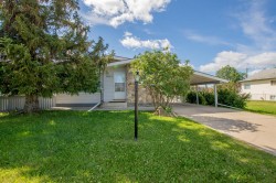 9823 96 Avenue Grande Prairie, AB T8V 0L8