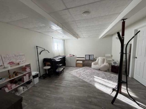 4 Boyer Close, High Level, AB - Indoor