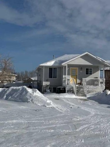 4 Boyer Close, High Level, AB - Outdoor With Deck Patio Veranda