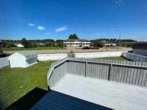 4 Boyer Close, High Level, AB - Outdoor