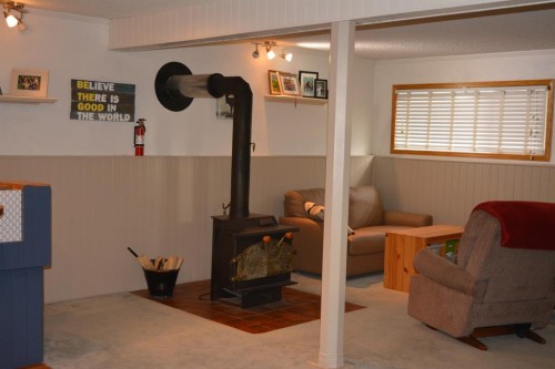 9714 77 Avenue, Peace River, AB - Indoor Photo Showing Other Room