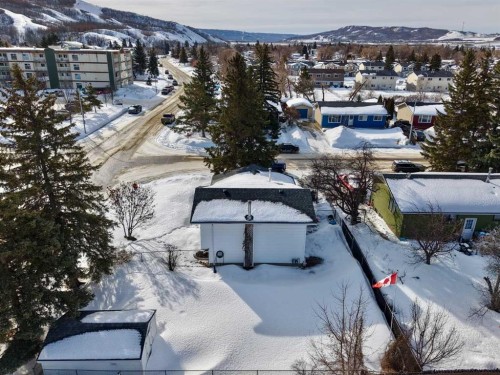 9714 77 Avenue, Peace River, AB - Outdoor With View