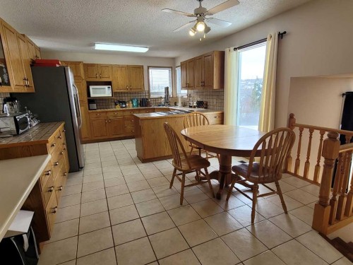 7110 99A Street, Peace River, AB - Indoor