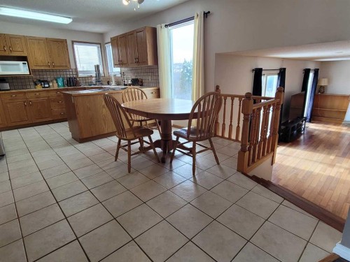 7110 99A Street, Peace River, AB - Indoor