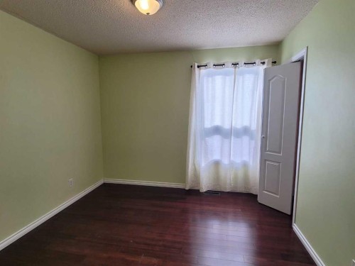 7110 99A Street, Peace River, AB - Indoor Photo Showing Other Room
