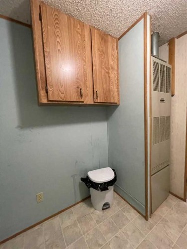 10508 98 Avenue, High Level, AB - Indoor