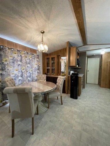 10508 98 Avenue, High Level, AB - Indoor Photo Showing Dining Room