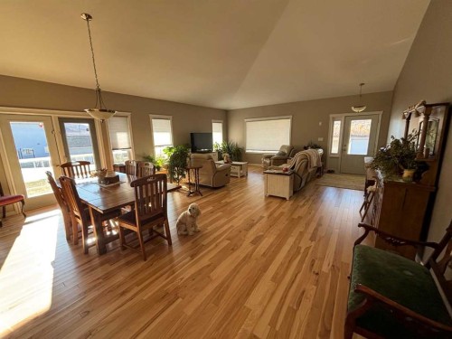 11111 99 Street, Peace River, AB - Indoor