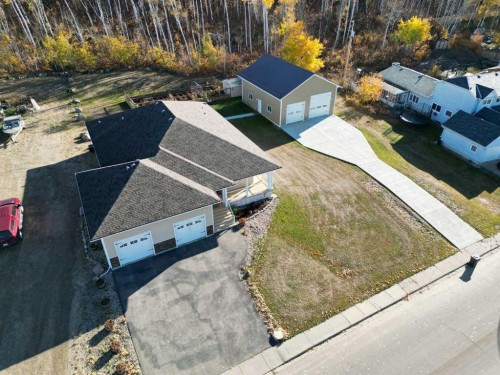 11111 99 Street, Peace River, AB - Outdoor