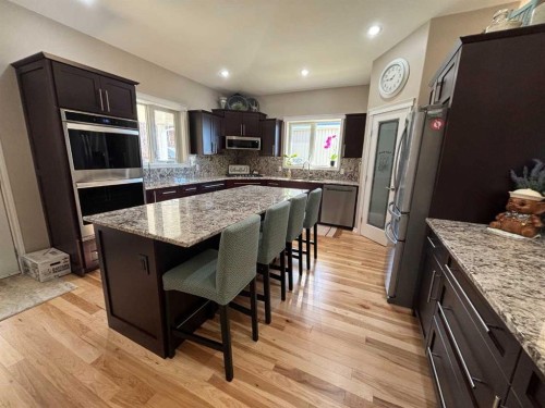 11111 99 Street, Peace River, AB - Indoor