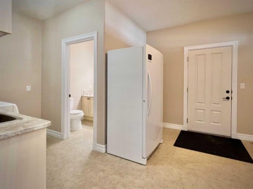 36-1049 Alberta Avenue, Debolt, AB - Indoor