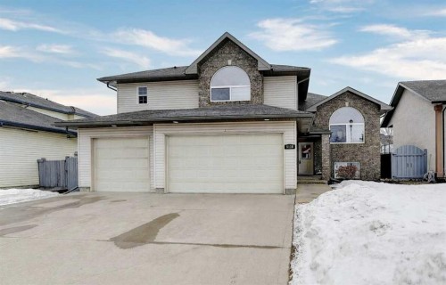 9110 Lakeshore Drive  Grande Prairie, AB T8X 8C9